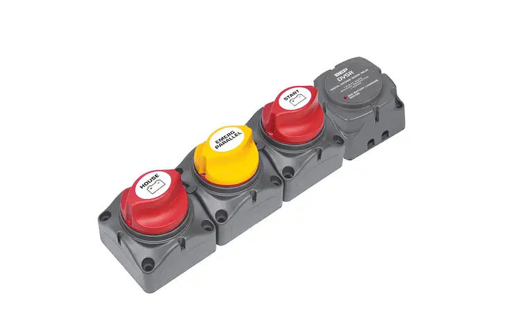BEP Marine Horizontal Battery Distribution Cluster f/Single Engine w/Two Battery Banks